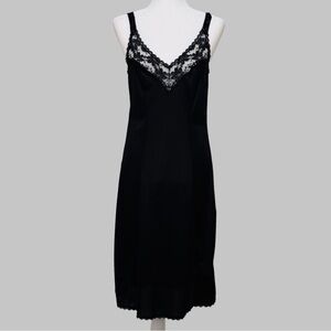 Vintage Maidenform Black Lace Trim Full Slip Dress 32